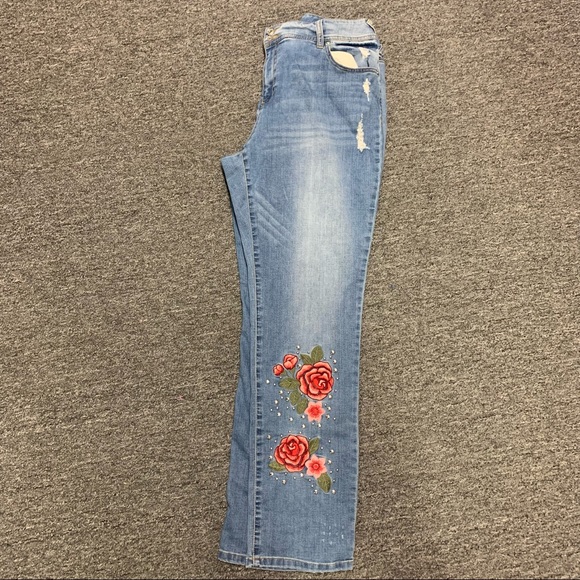 INC International Concepts Denim - Inc denim distressed&embroidered boyfriend jeans